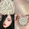 Двухцветный хайлайтер Shimmer Diamond Glow с шиммером
