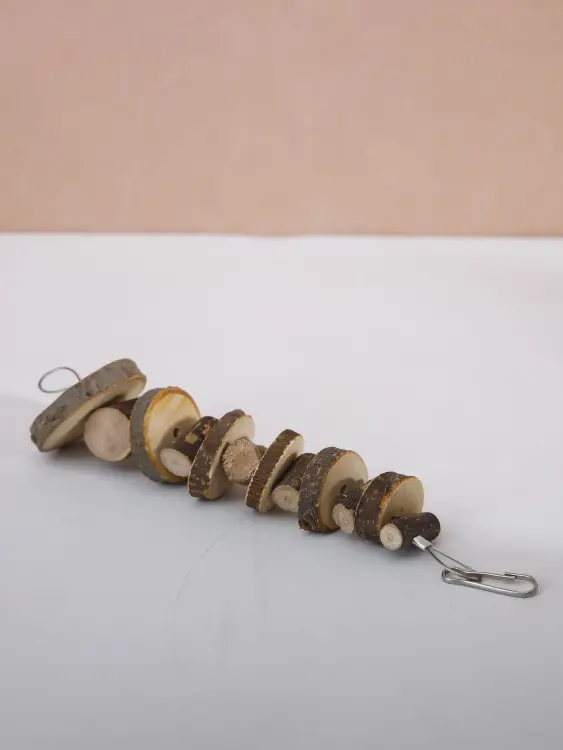 Деревянная жевательная игрушка-кролик из яблочного дерева
