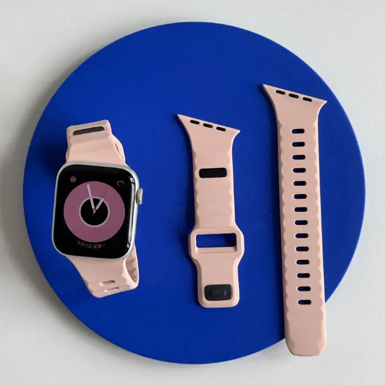 Силиконовый спортивный ремешок для Apple Watch