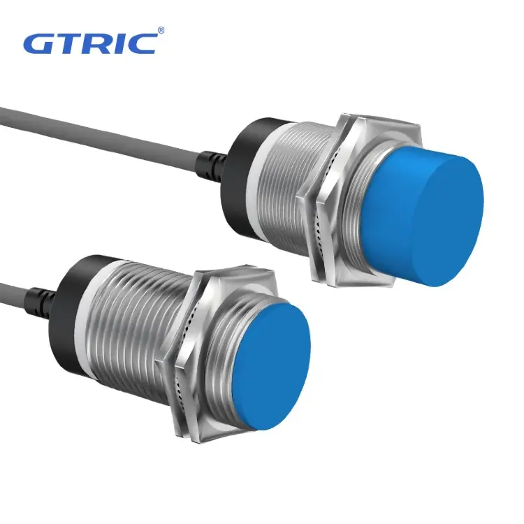 Индуктивный датчик M30 GTRIC NPN PNP DC 6-36В, 10 мм, с кабелем 2 м