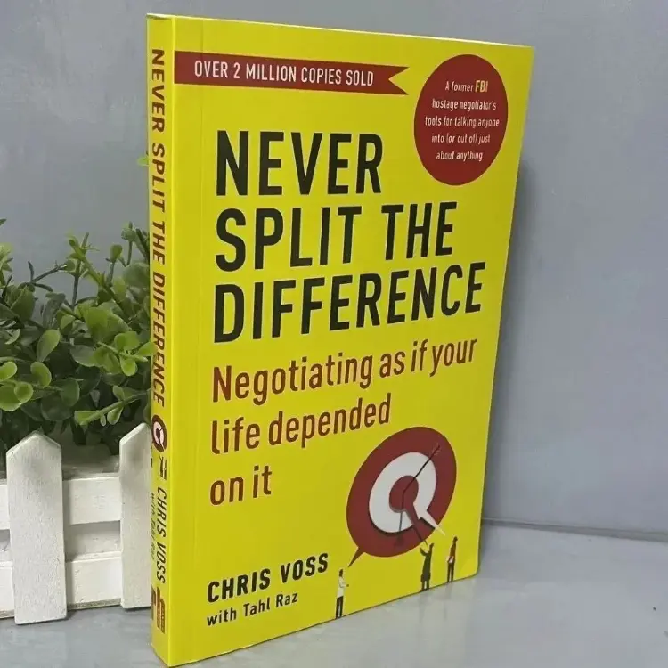 Never Split the Difference. Книга Криса Вьесса на английском языке