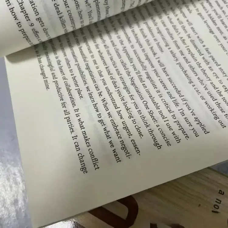 Never Split the Difference. Книга Криса Вьесса на английском языке
