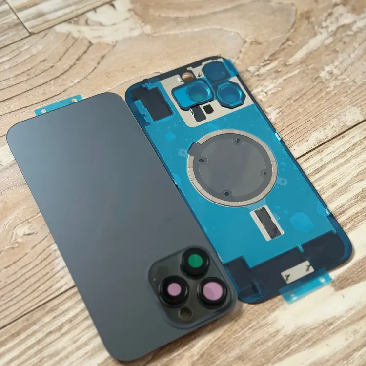 Задняя панель корпуса для iPhone 16/15 Pro Max со стеклом камеры