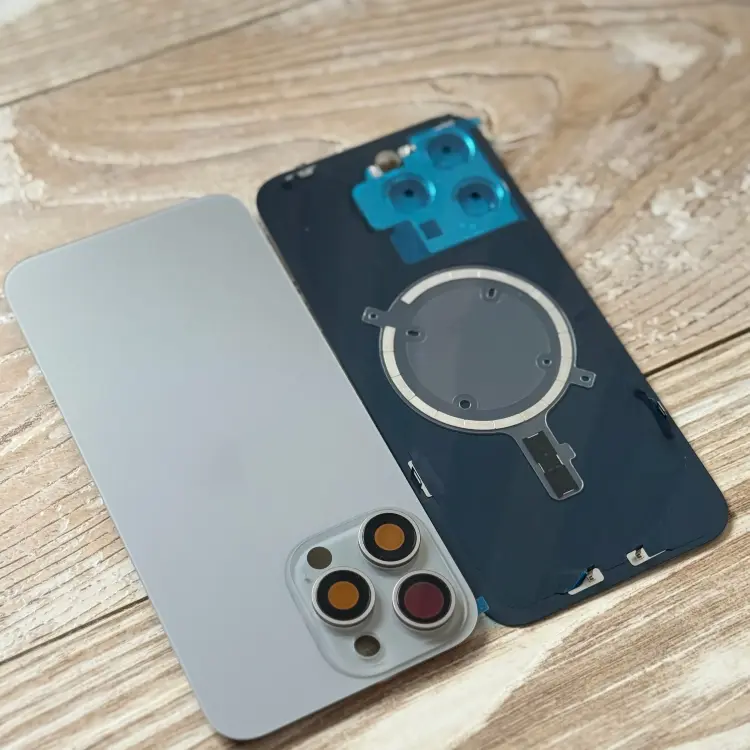 Задняя панель корпуса для iPhone 16/15 Pro Max со стеклом камеры