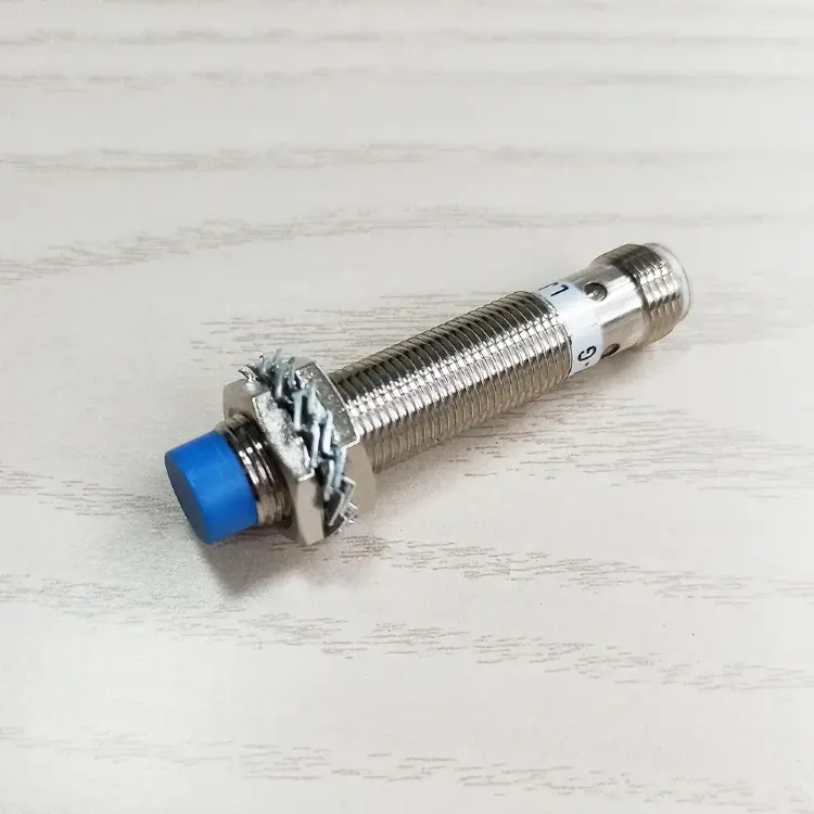Индуктивный датчик приближения LJ12 DC NPN PNP NO NC, 2-4 мм, с кабелем 2 м