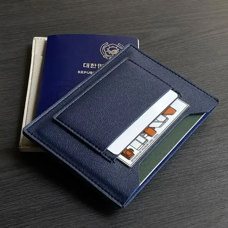 Водонепроницаемый RFID-держатель для паспорта из искусственной кожи