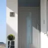 Металлическая входная дверь с закаленным стеклом