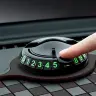 Автомобильный коврик с держателем для телефона и антискользящим покрытием